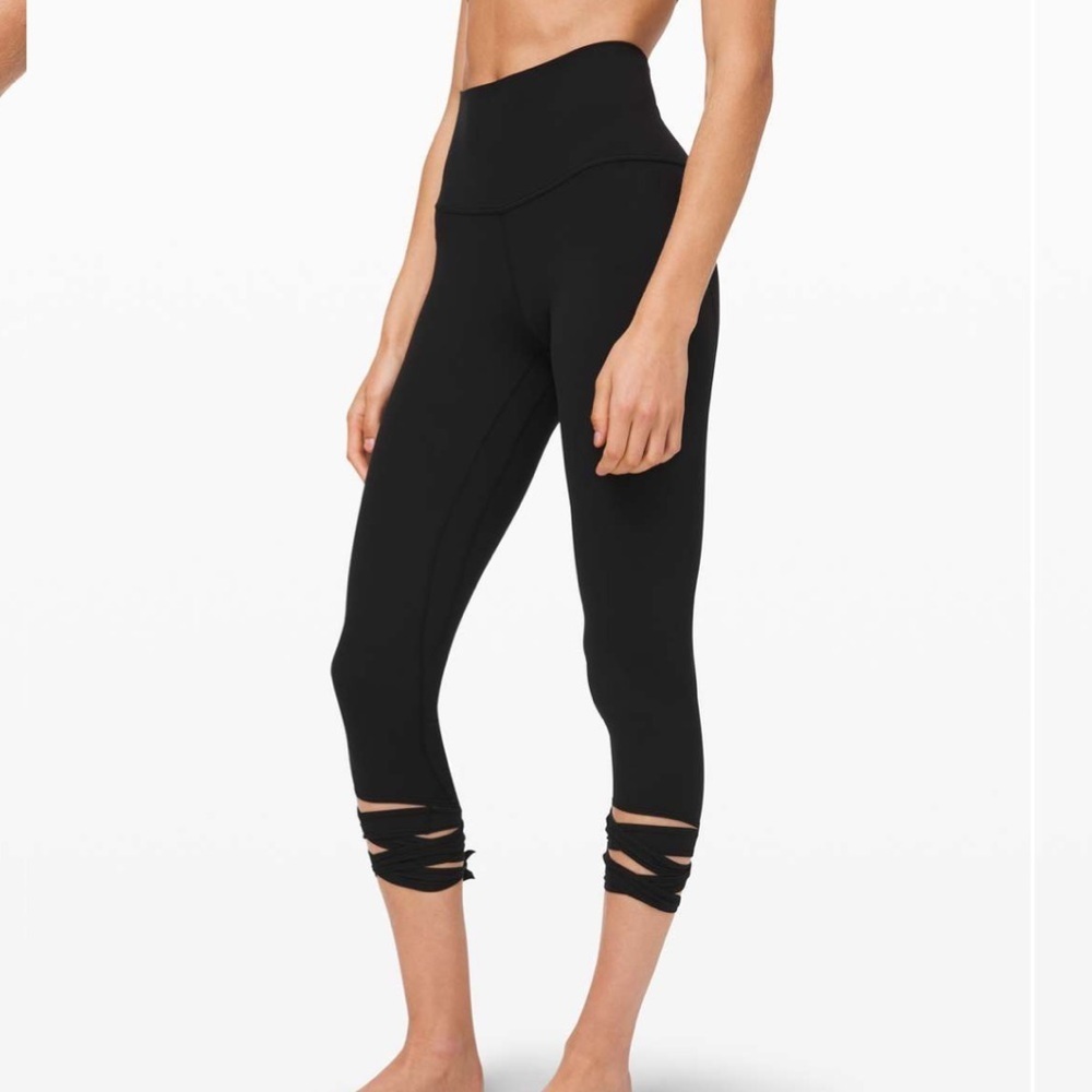 Lululemon Align Crop 21" *Love Knot Size 2